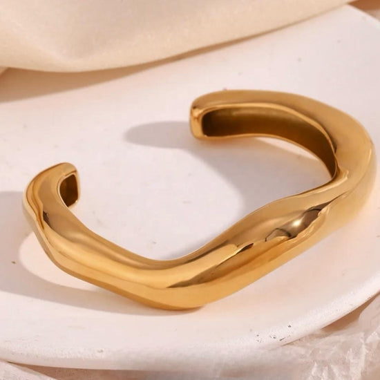 The Thick Wave Bangle