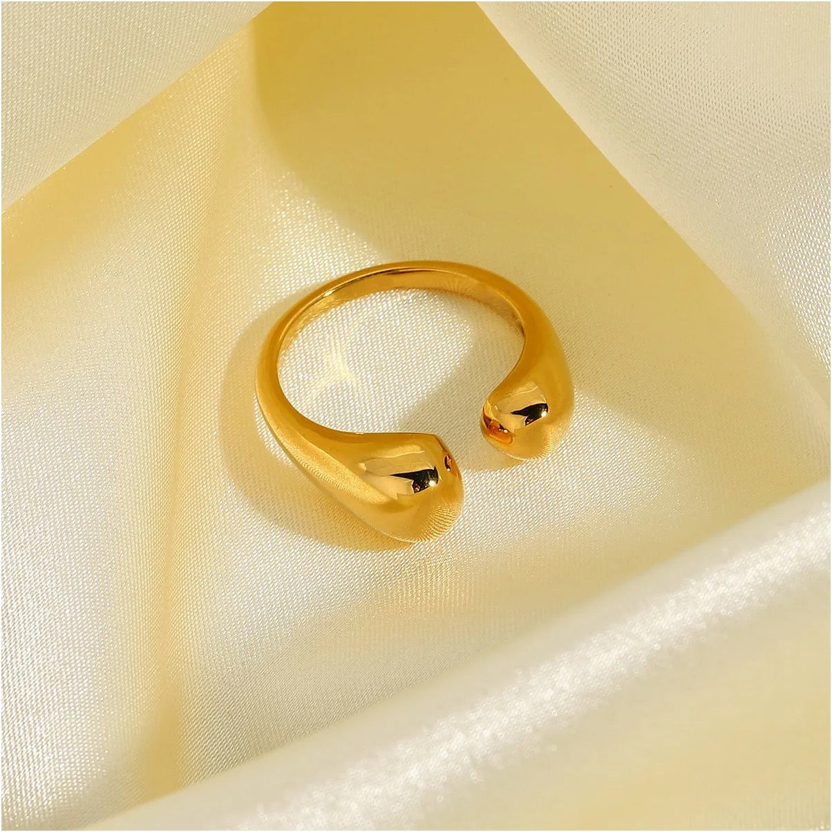 The Water Drop Ring