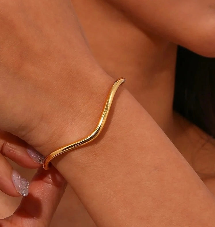 The Wave Bangle