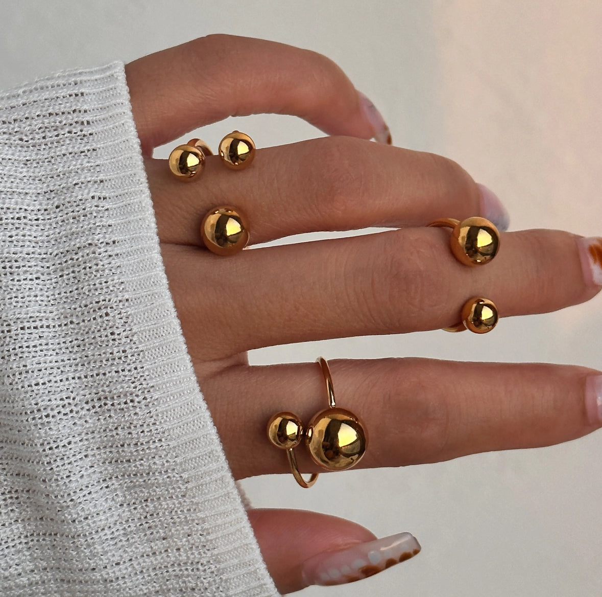 The Kelly Rings