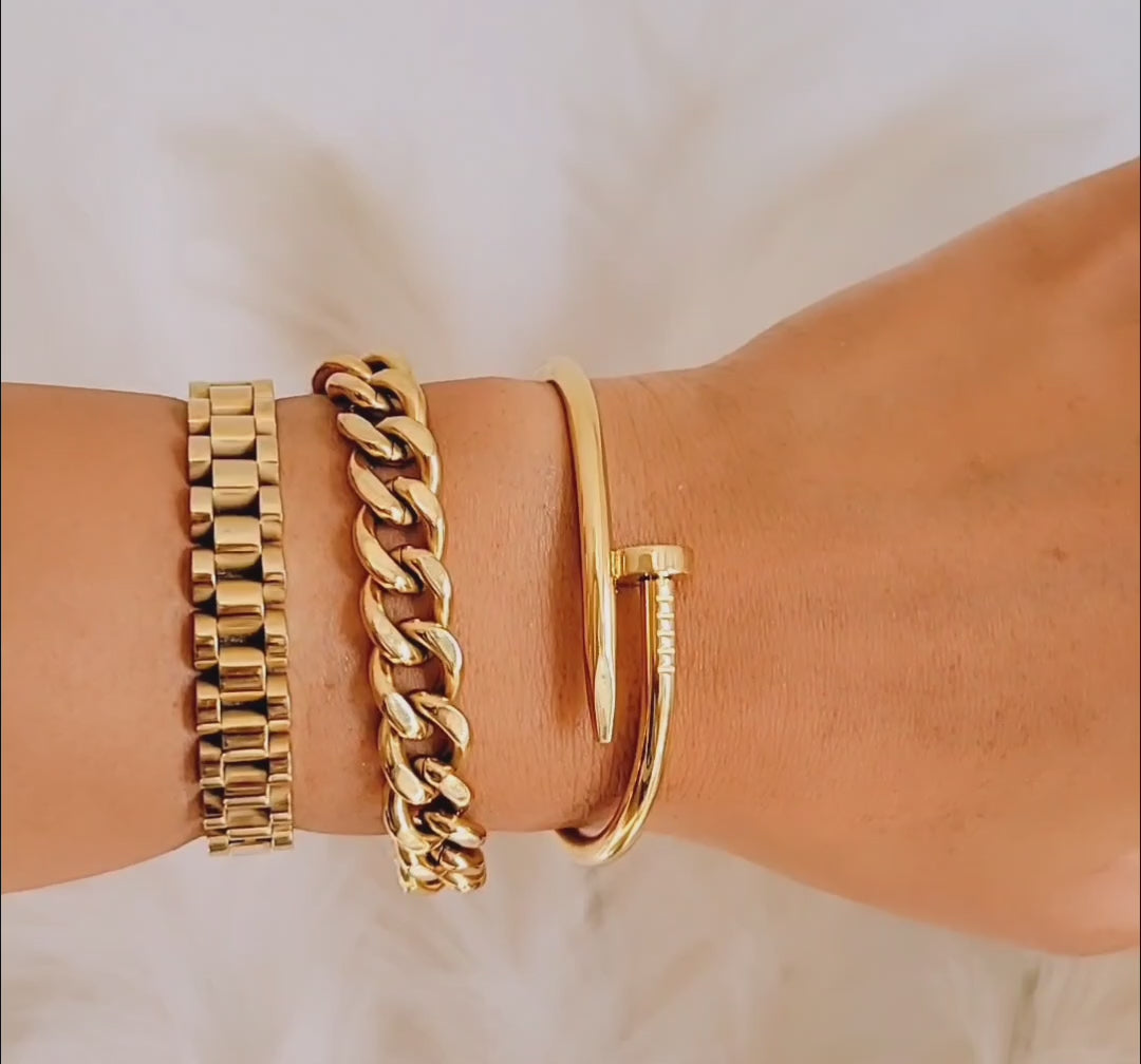 The Nail Bangle