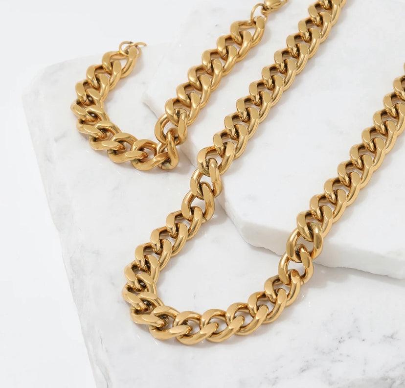 The Halo Necklace-Preorder