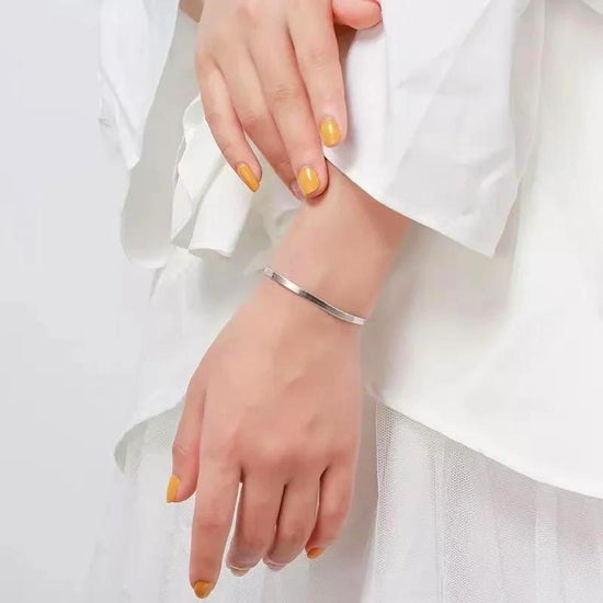 The Amber Snake Bracelet