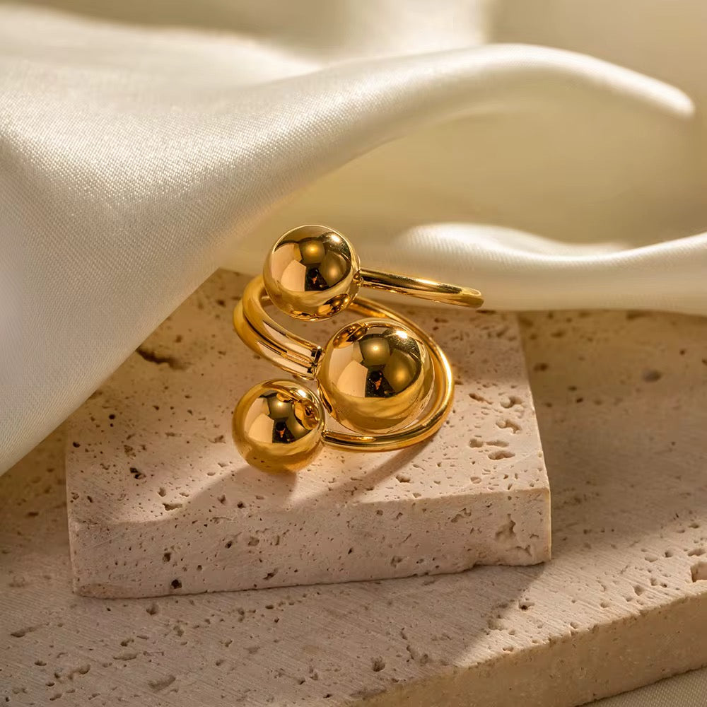 The Jumbo Kelly Ring