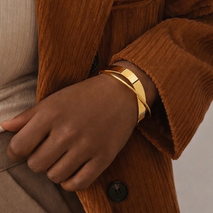 The Neek Bangle