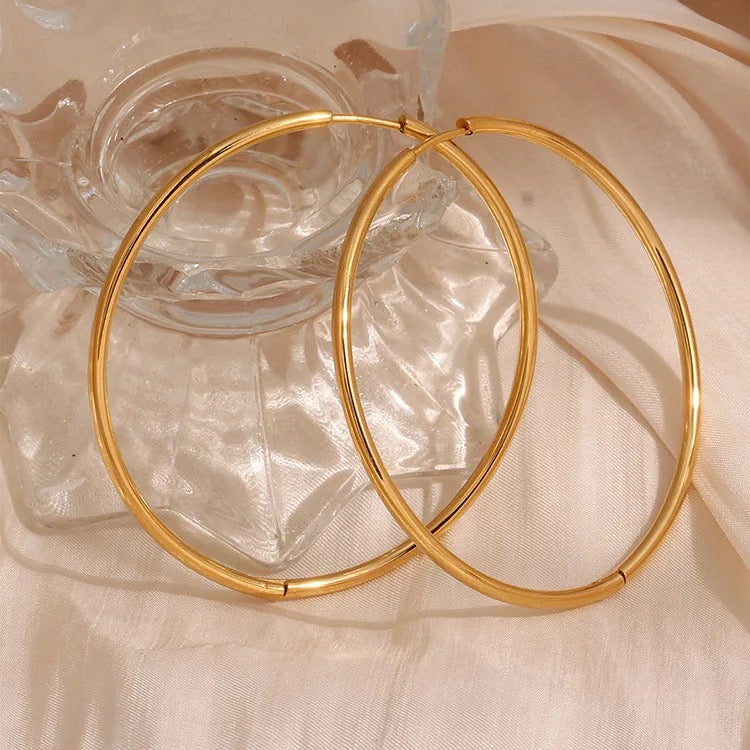 The Simple Hinge Hoops