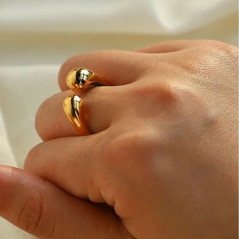 The Water Drop Ring