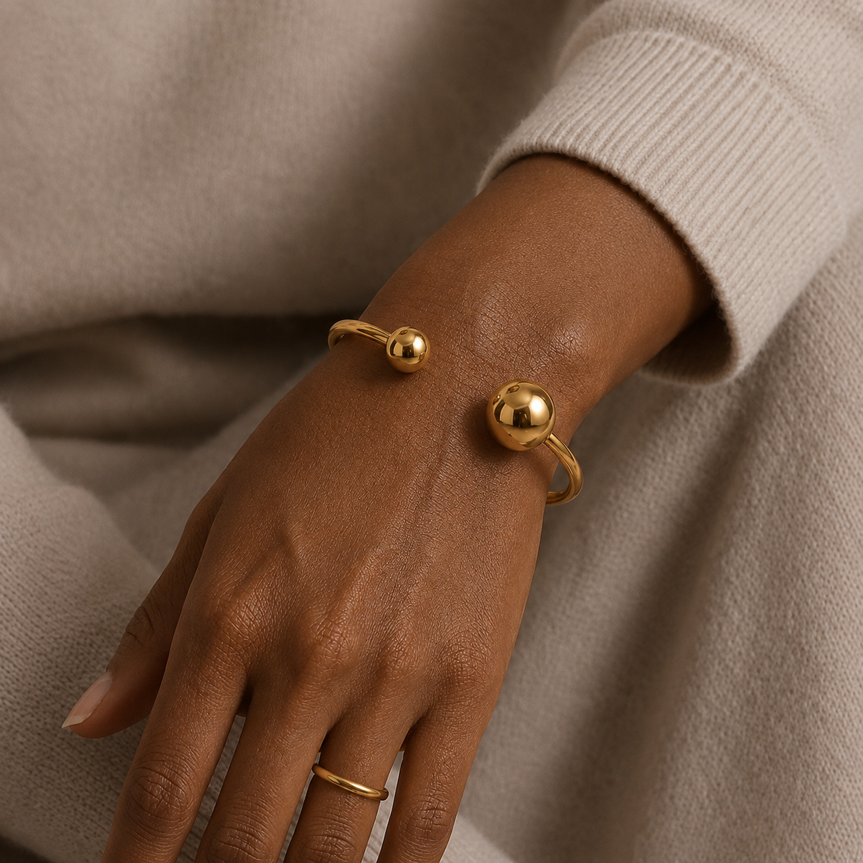 The Kelly Luxe Bangle