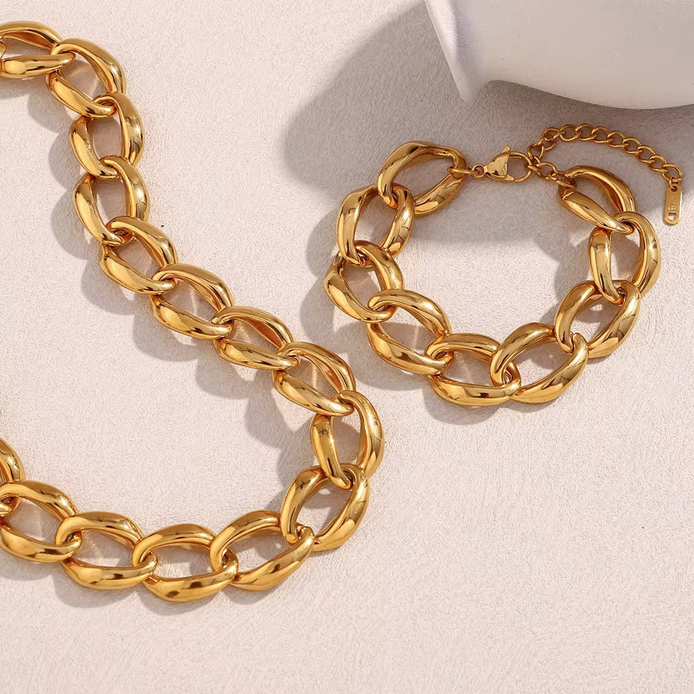 The Heiress Necklace