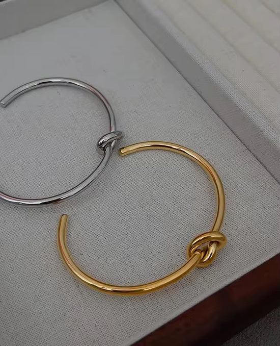 The Thin Knot Silver Bangle