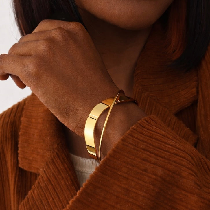 The Neek Bangle