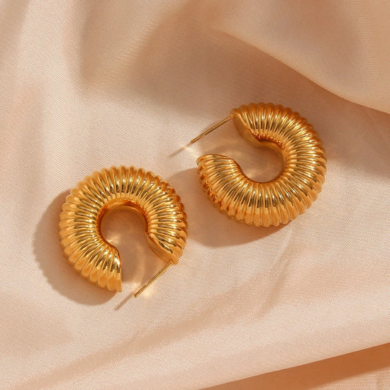 The Slink Hoop Earrings