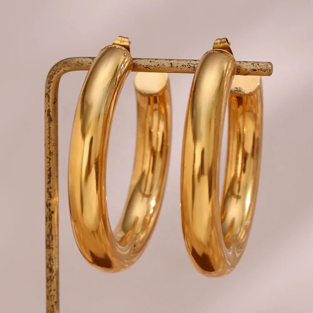 The Thick Smooth Hoops