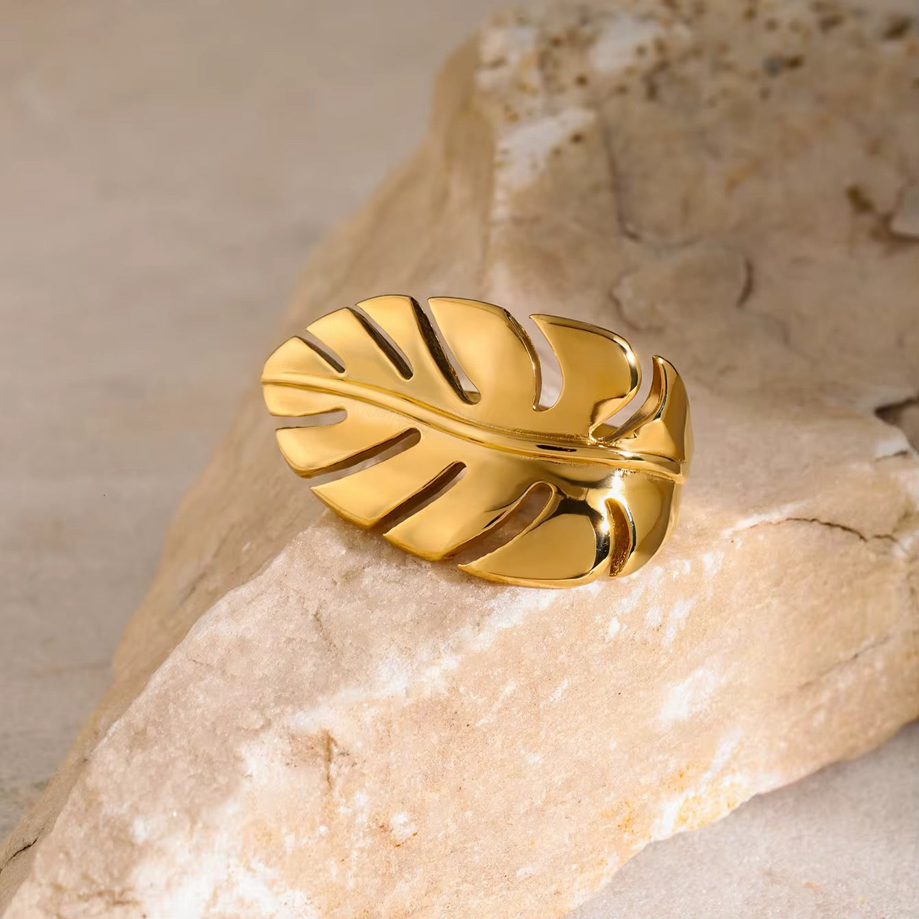 The Leaf Ring