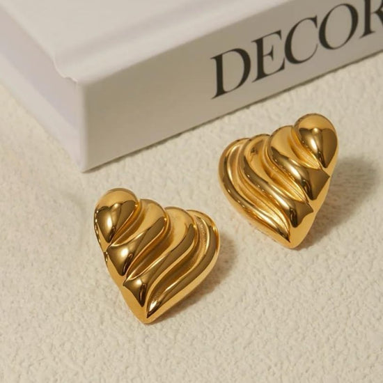 Load image into Gallery viewer, The Heart Swirl Earrings
