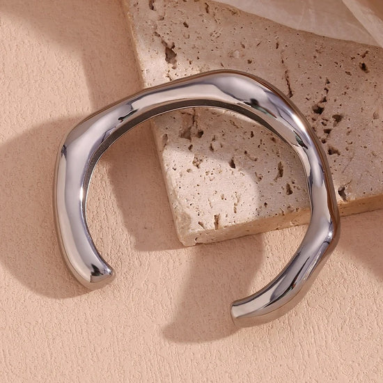 The Thick Wave Bangle