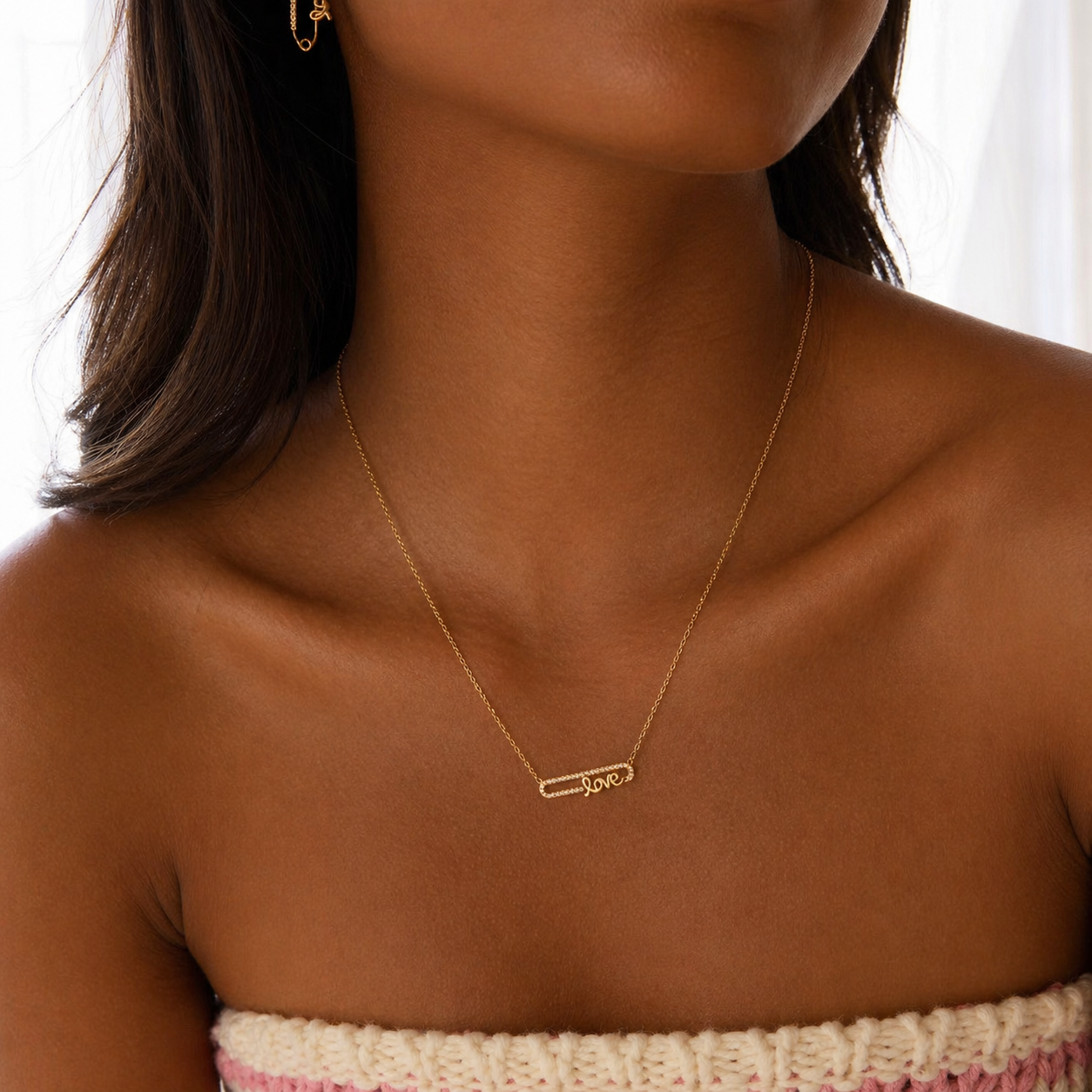 The Sparkle Love Necklace