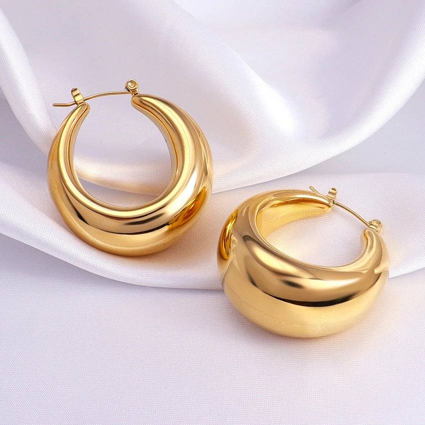 The Dominique Hoops