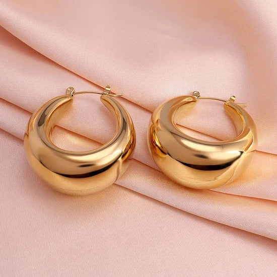 The Dominique Hoops