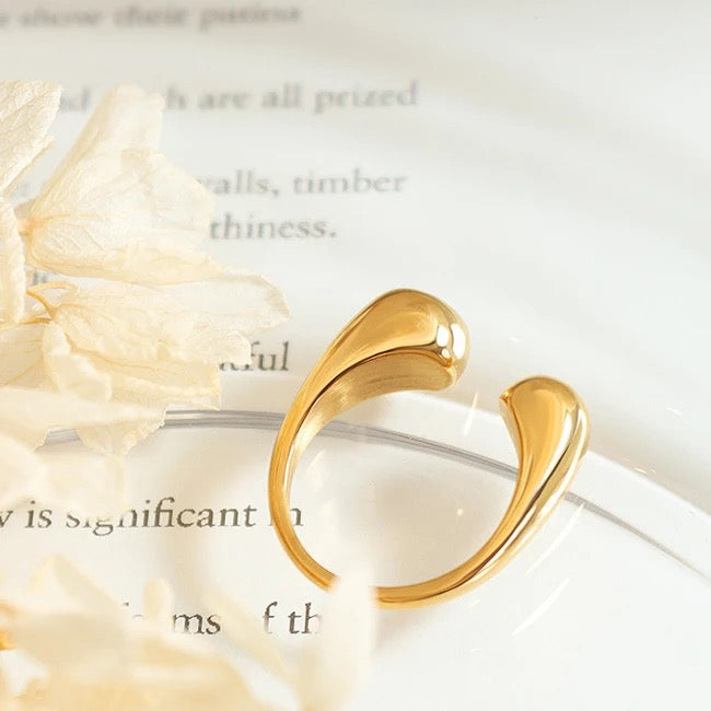 The Water Drop Ring