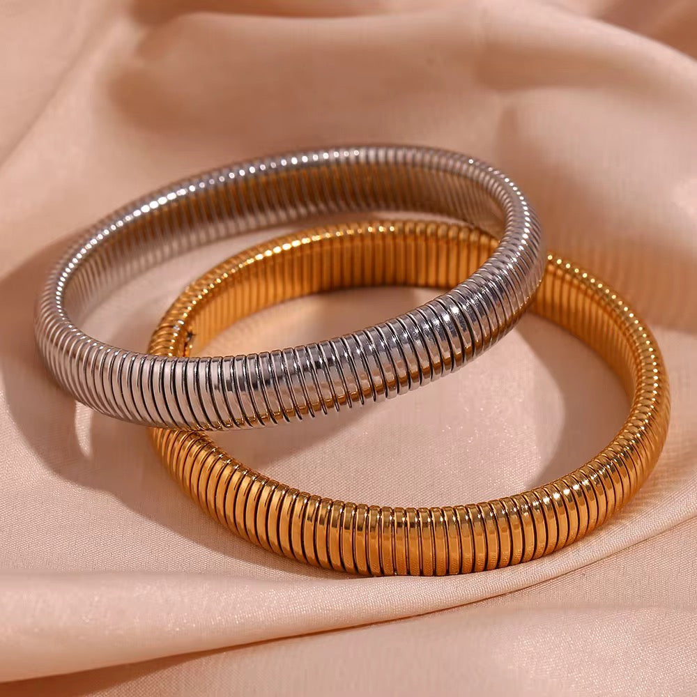 The Retro Silver Bangle