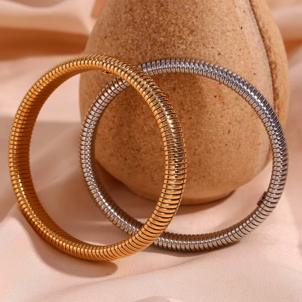 The Retro Silver Bangle