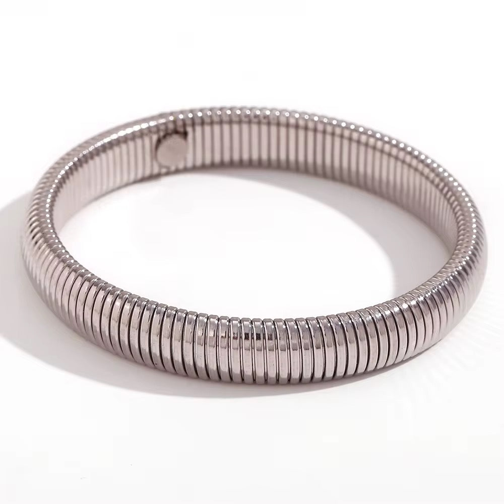 The Retro Silver Bangle