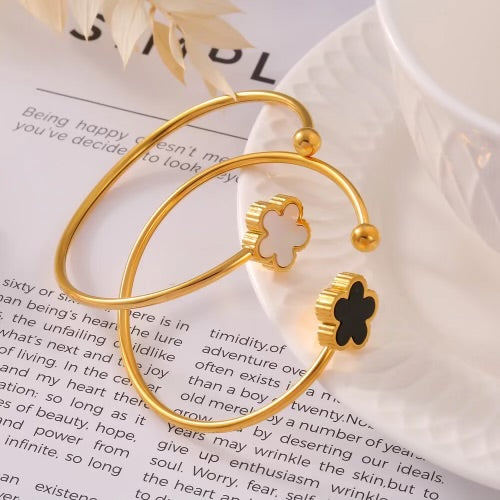 The Clover Me Bangle