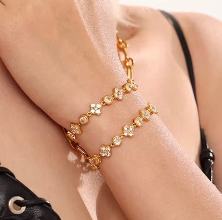 The Clover Gem Bracelet