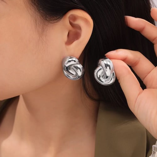 The Thick Knot Studs