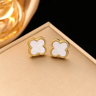 The Clover Color Studs