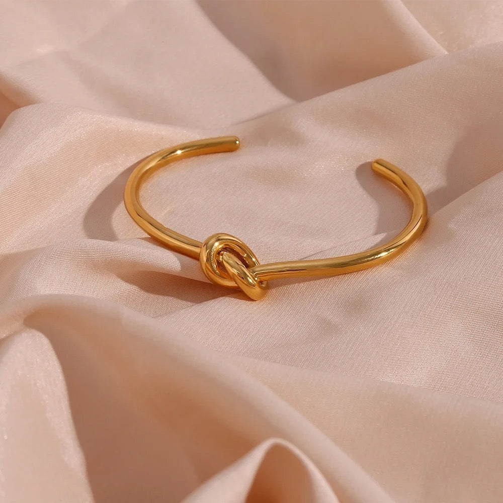 Love Knot Bracelet – Cape Cod Jewelers