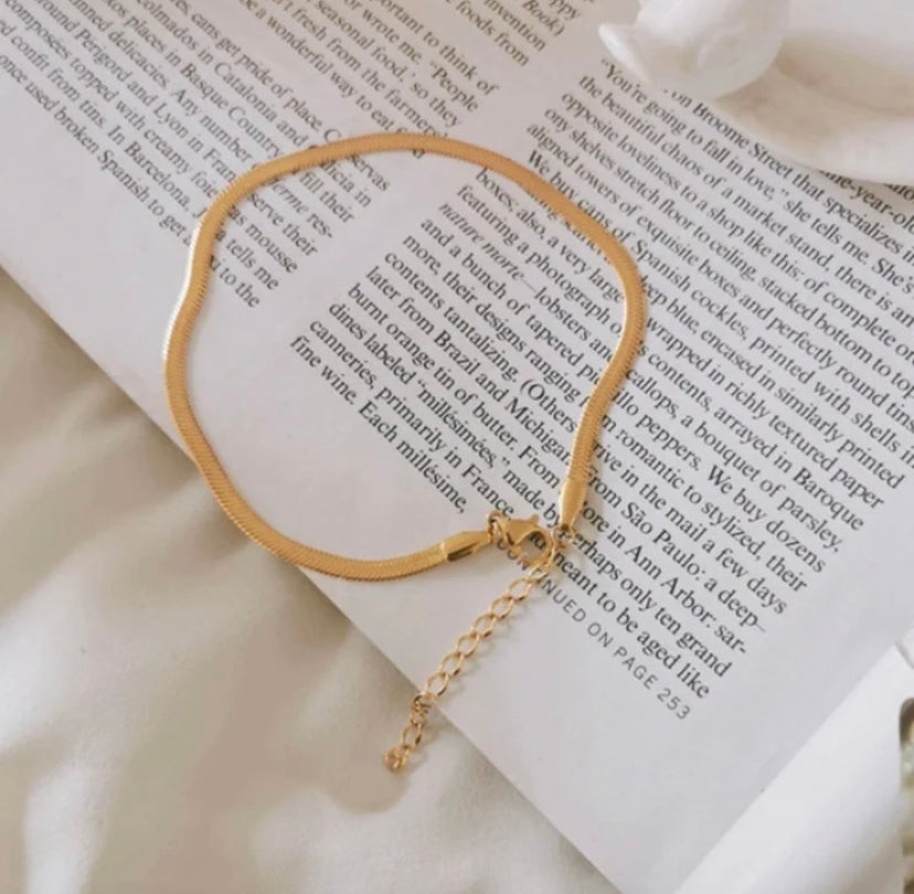 The Amber Snake Anklet