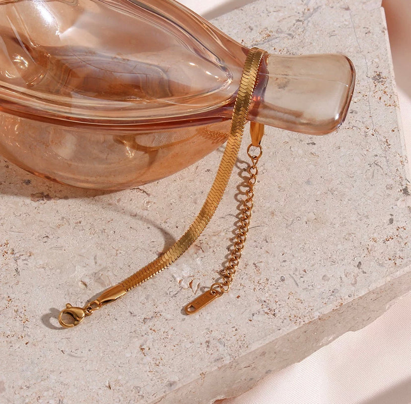 The Amber Snake Chain